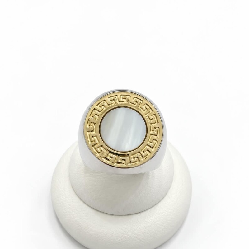 Anillo con nacar y guarda griega Anillo con nacar y guarda griega