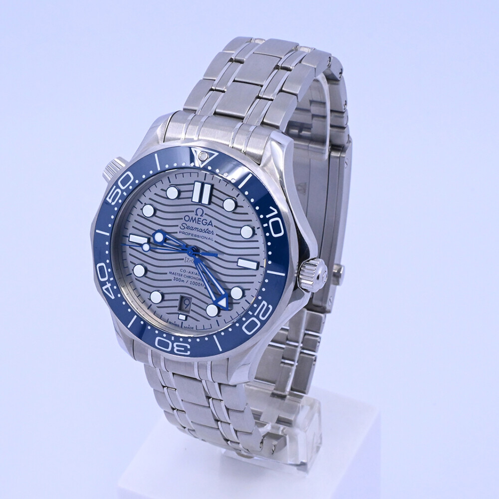 Omega Seamaster Professional 210.30.42.20.06.001 caja 42 mm. Año 2020 aproximadamente. Excelente condición con stickers. Omega Seamaster Professional 210.30.42.20.06.001 caja 42 mm. Año 2020 aproximadamente. Excelente condición con stickers.