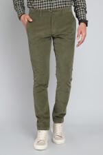 Pantalón Pana Arrow VERDE