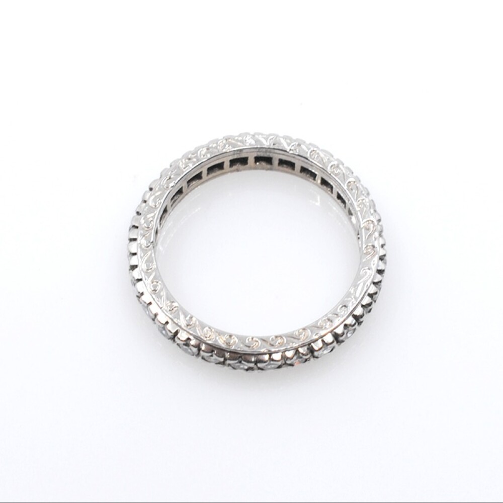 Anillo sin fin en oro 18k blanco y brillantes Anillo sin fin en oro 18k blanco y brillantes