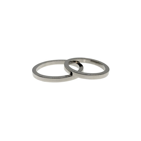 Par de alianzas de oro blanco 18k de caña cuadrada Par de alianzas de oro blanco 18k de caña cuadrada