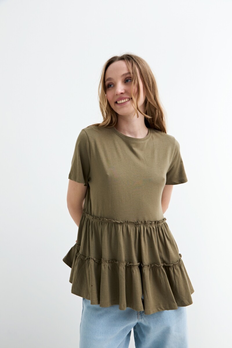 Remera con volados VERDE OLIVA
