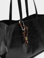 Bolso Shopper Con Colgante negro