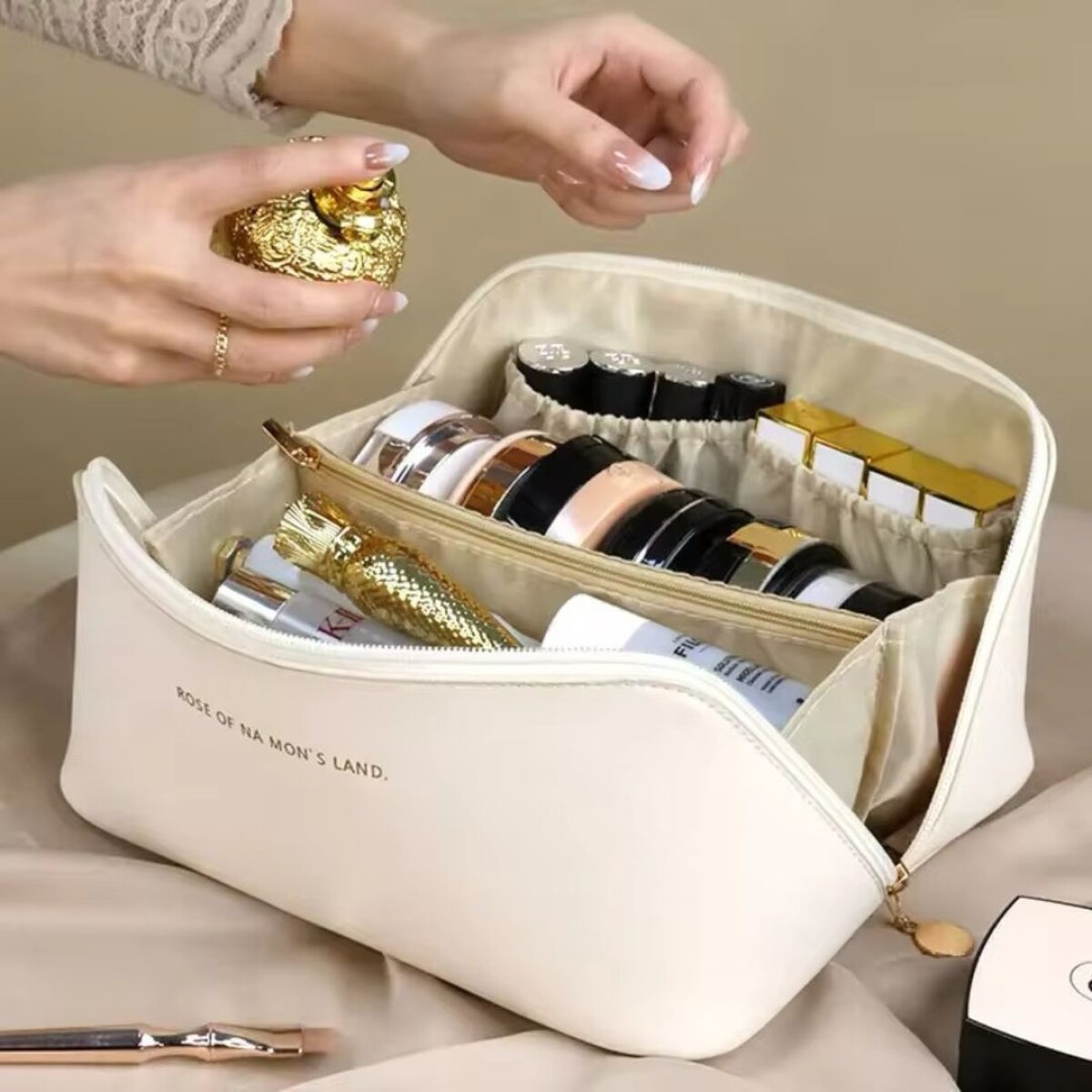 Organizador Estuche Cosmético Neceser Viaje Maquillaje Color Crema 