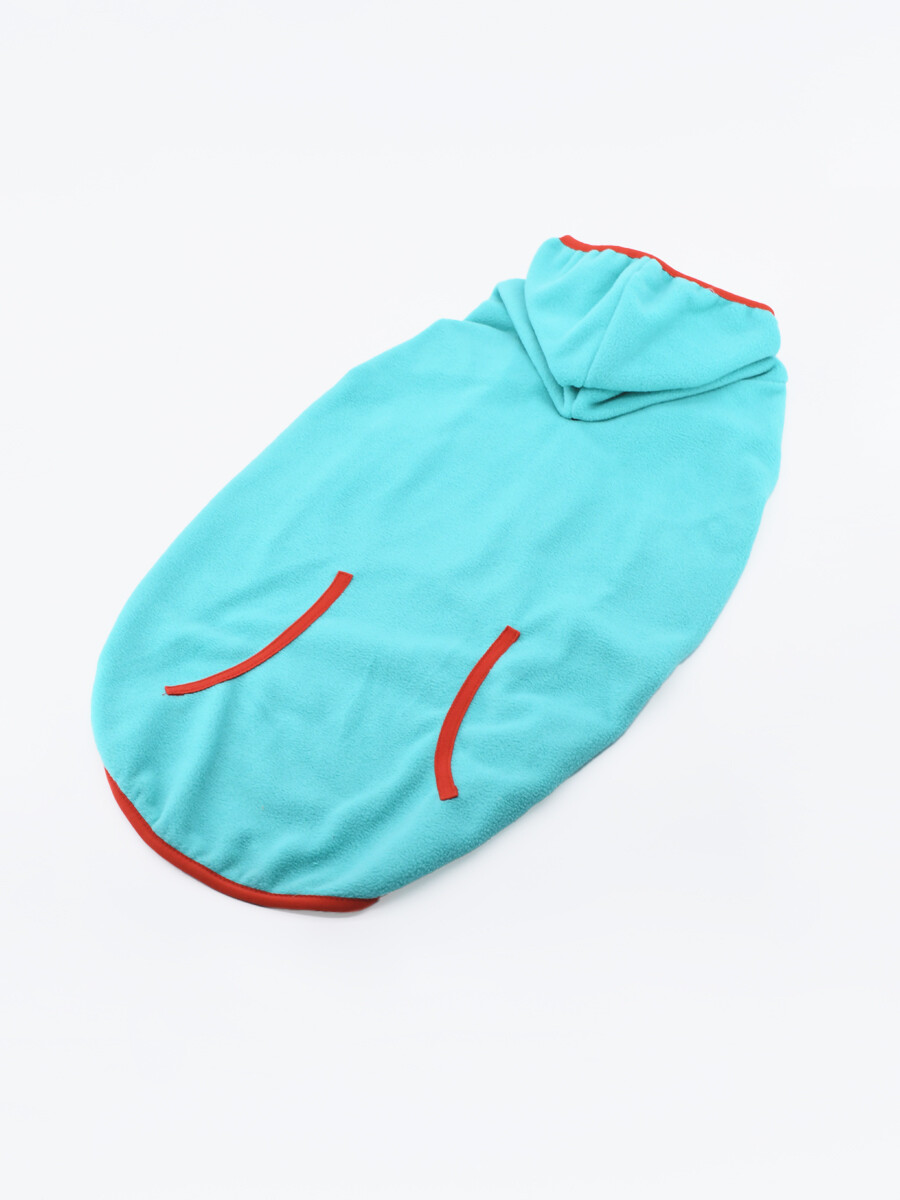 CAPA POLAR CON CAPUCHA - CELESTE 