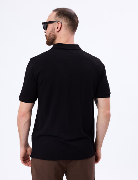Remera m/c lisa pique negro