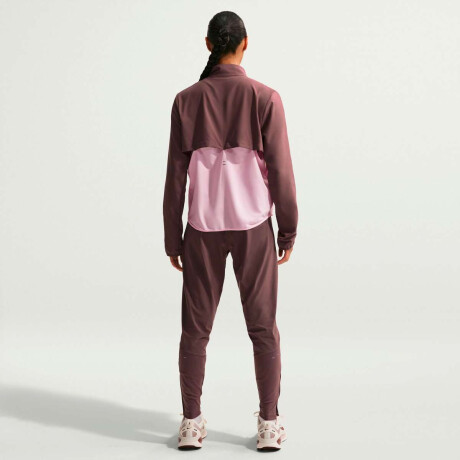 Campera Nike Tempo Swsh Hbr Dri-Fit De Mujer Morado