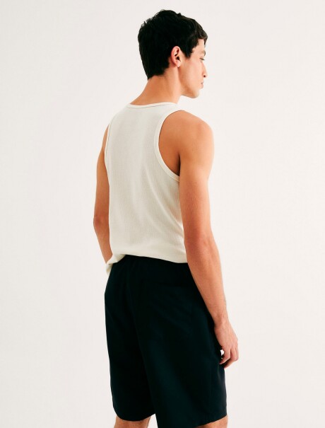SHORT DE PLAYA NEGRO