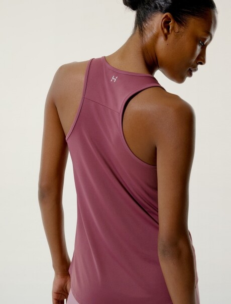 MUSCULOSA DEPORTIVA CON PROTECCIÓN UV ROSADO