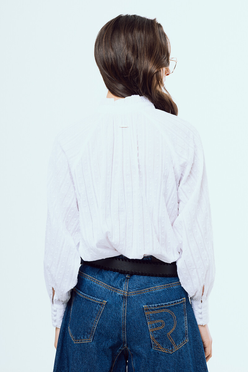 Ladis White
