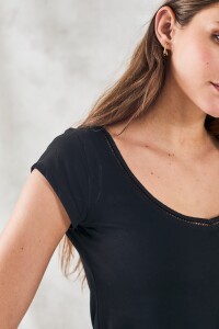 Remera Algodón Peinado Negro