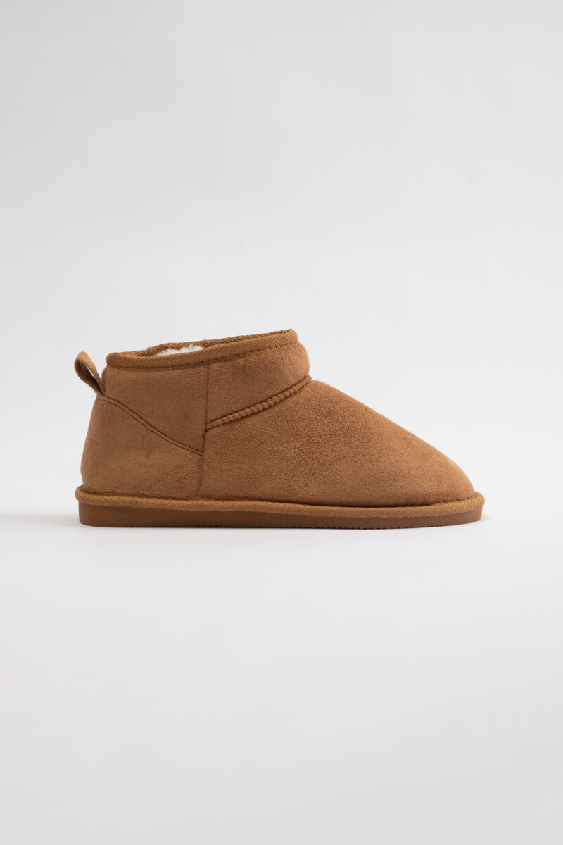 Pantubota corta Beige