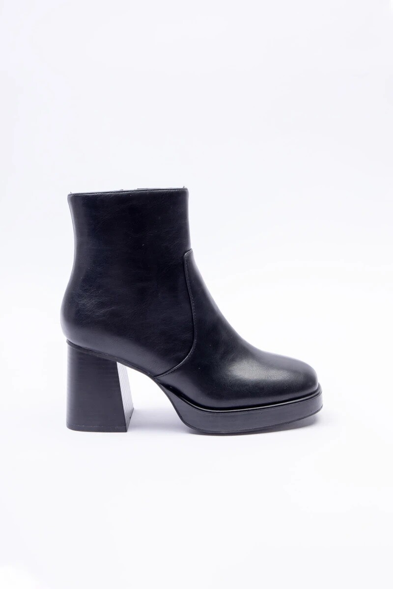 BOTA D.CASSIN LATEN - NEGRO 