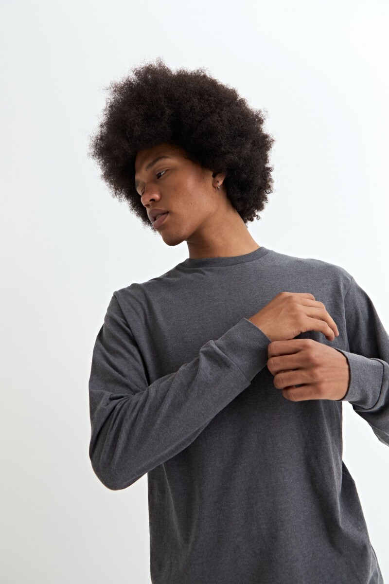 Remera cuello redondo - Gris 