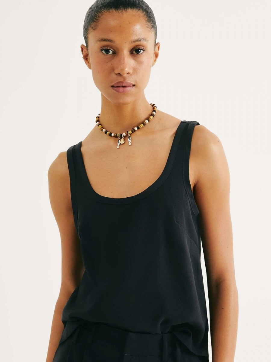 BLUSA CON DESCOTE EN U - BLUSA SM FEM 