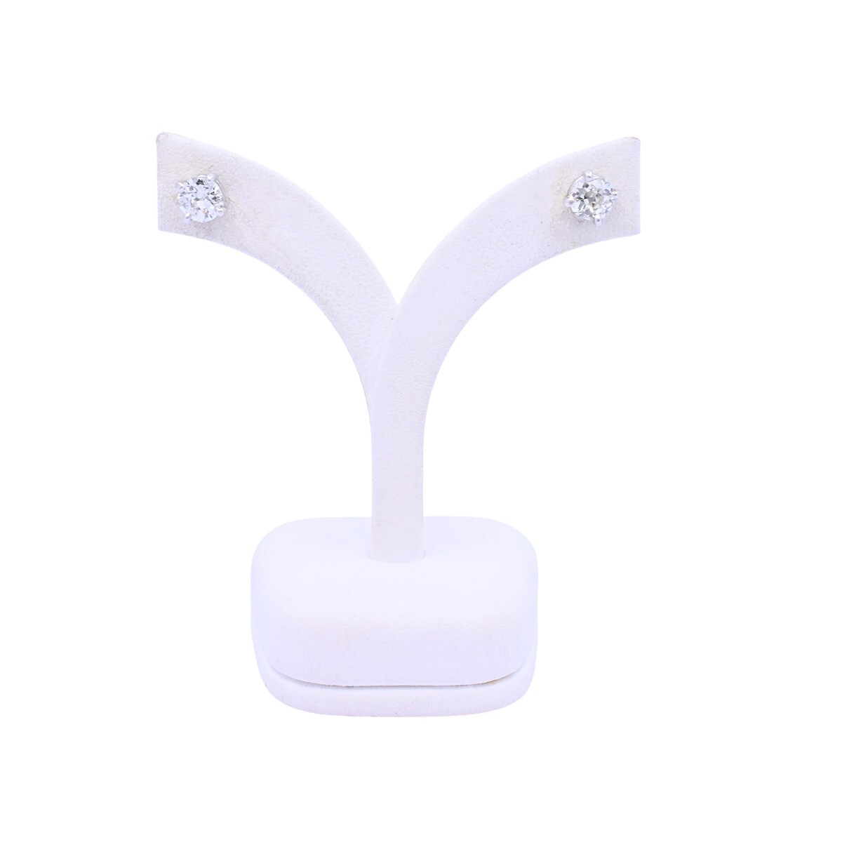 Caravanas oro 18k blanco y brillantes engarce 4 puntas. 