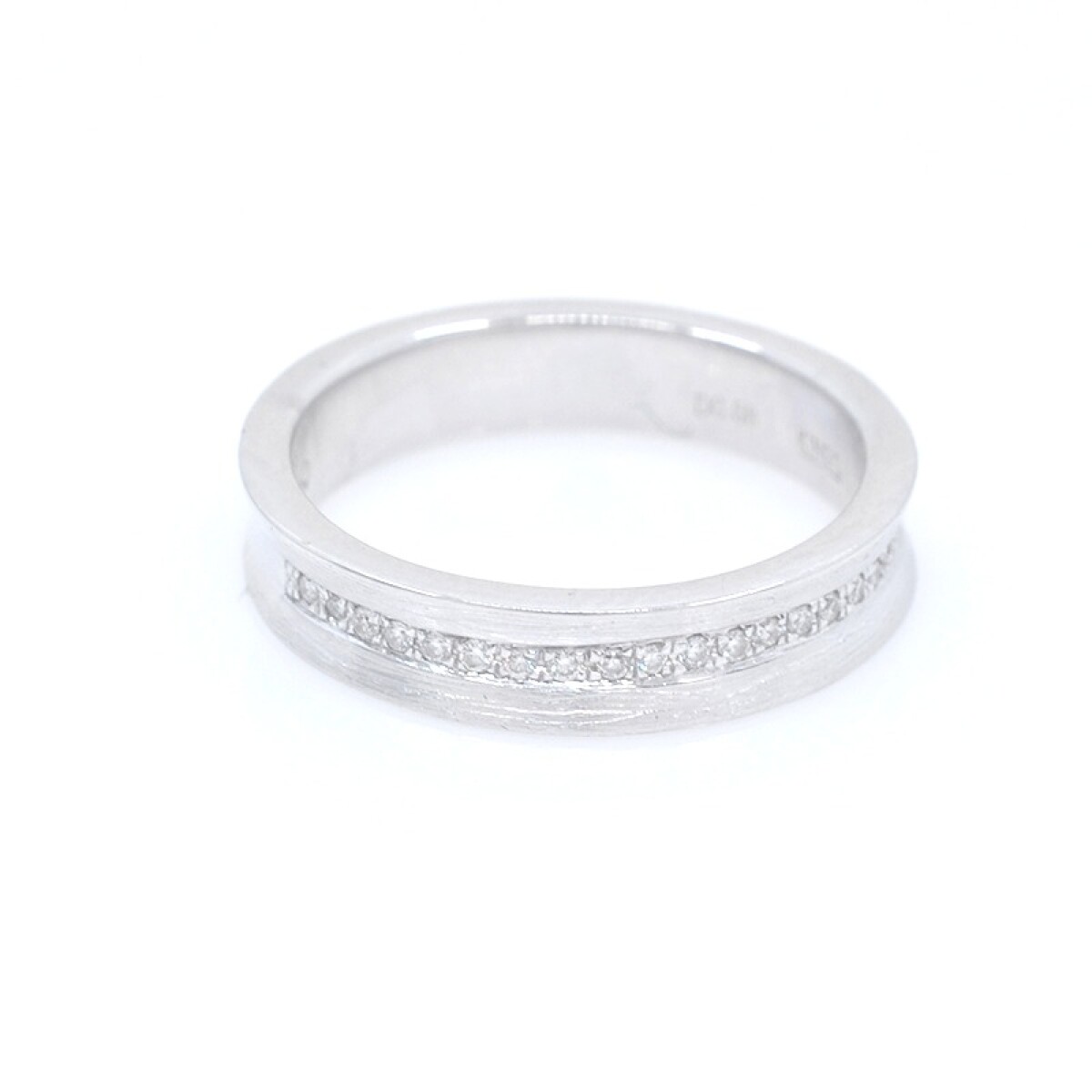 Anillo en oro blanco 18k con brillantes 