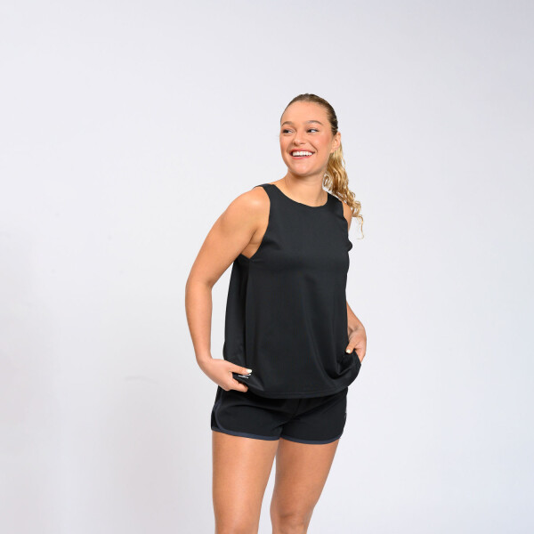 MUSCULOSA LESSLY DAMA Umbro Mujer 002