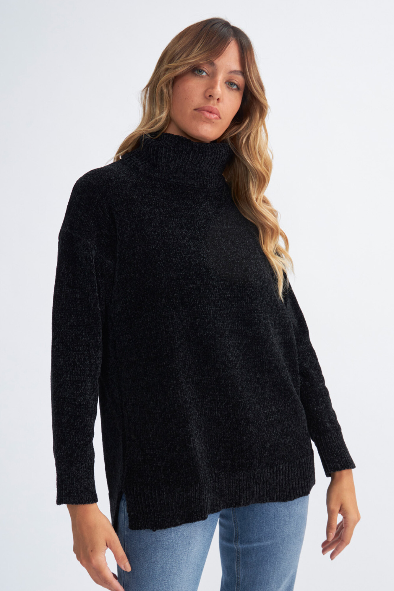 Sweater cuello alto de punto chenille Negro BAS Basic Simple