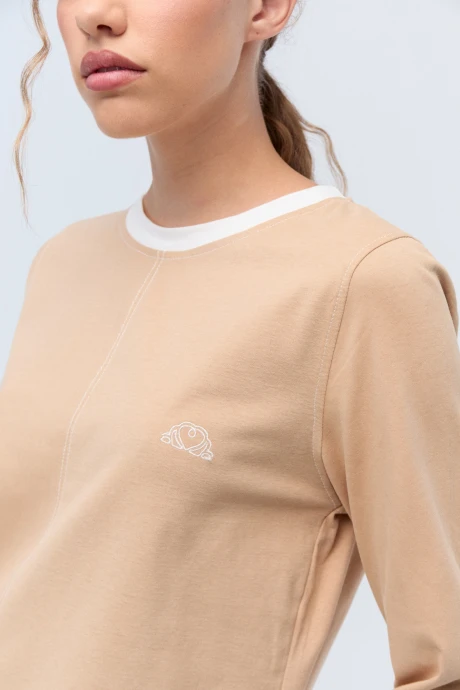 Remera Rosmora Camel