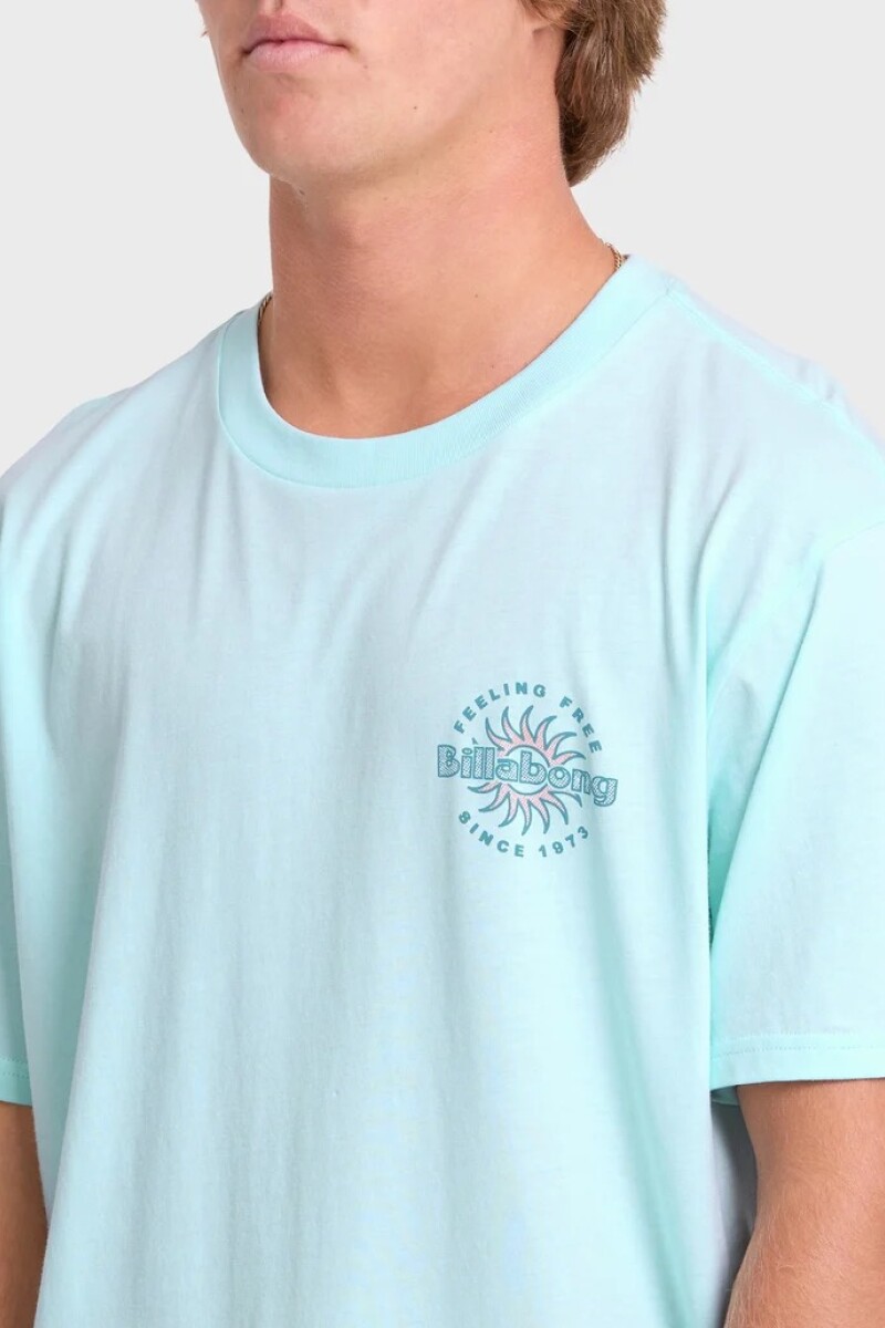 REMERA SINGLE FIN PREMIUM SS A-azul