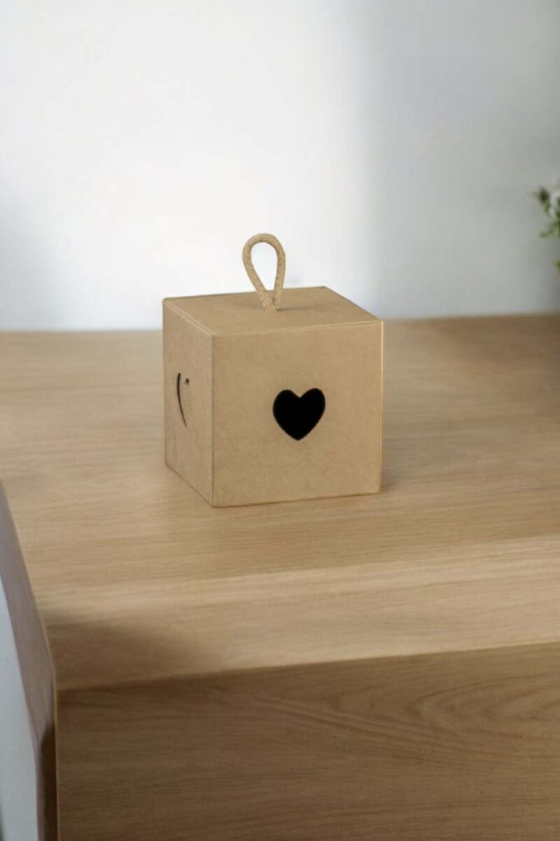 Caja corazon 10x10x10 cm. - KRAFT MARRON 