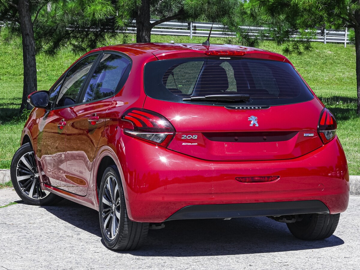 Peugeot 208 Active 1.2 Extra Full 2018 EXCELENTE ESTADO! Peugeot 208 Active 1.2 Extra Full 2018 EXCELENTE ESTADO!