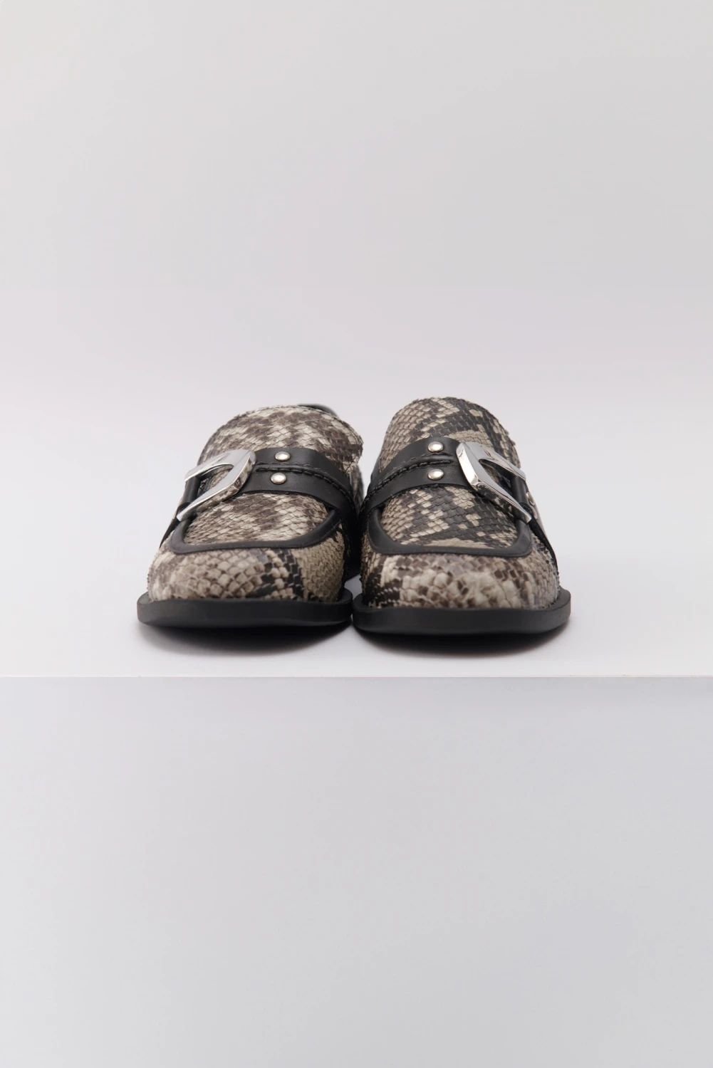 MOCASIN ANIMAL