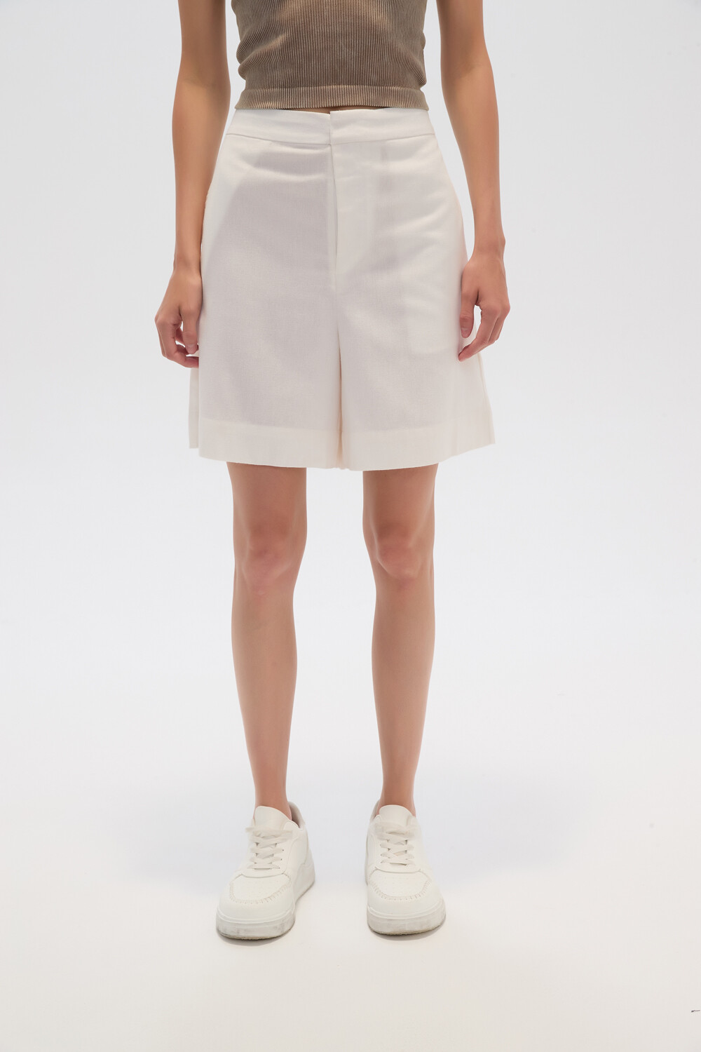 Short Munnat Marfil / Off White