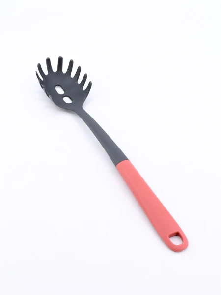 CUCHARON PARA PASTA BEIGE CLARO