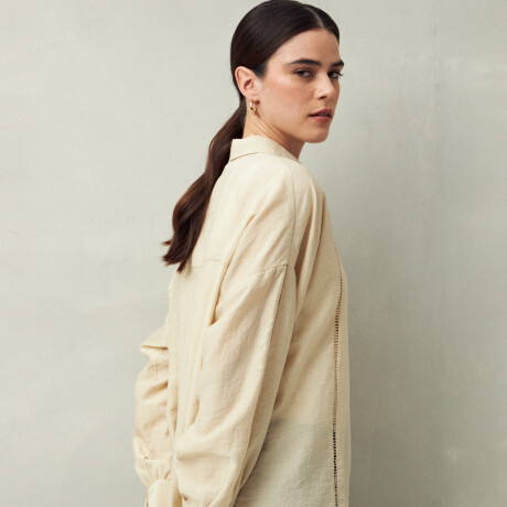 CAMISA BELMA Almendra