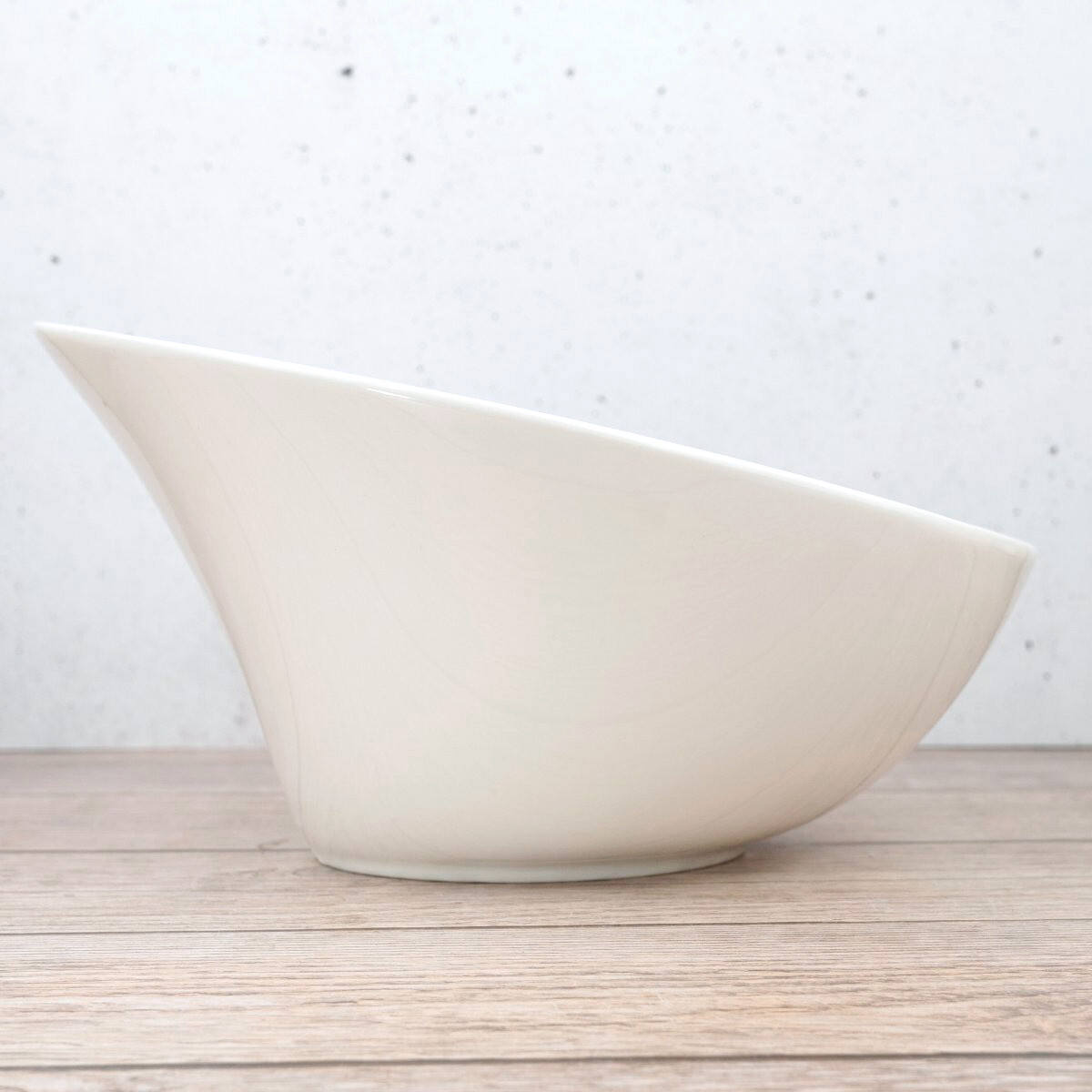 Bowl de ceramica oblicuo 