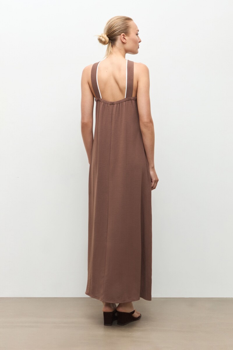 Maxi vestido halter chocolate