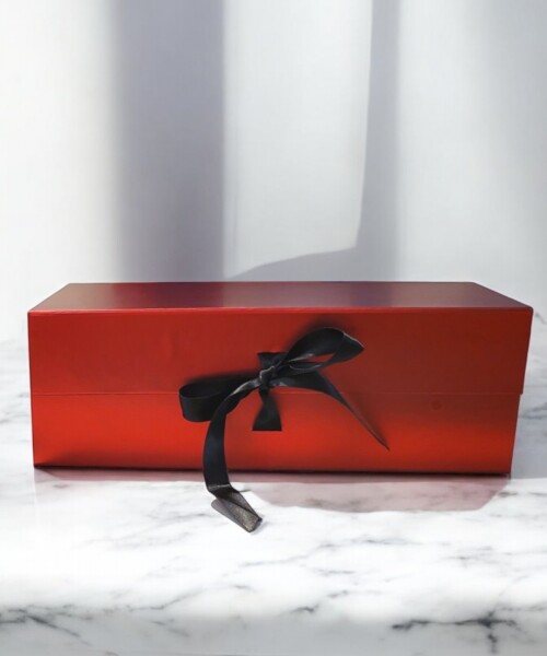Caja rígida con imán 30x15x10,5 cm. ROJO