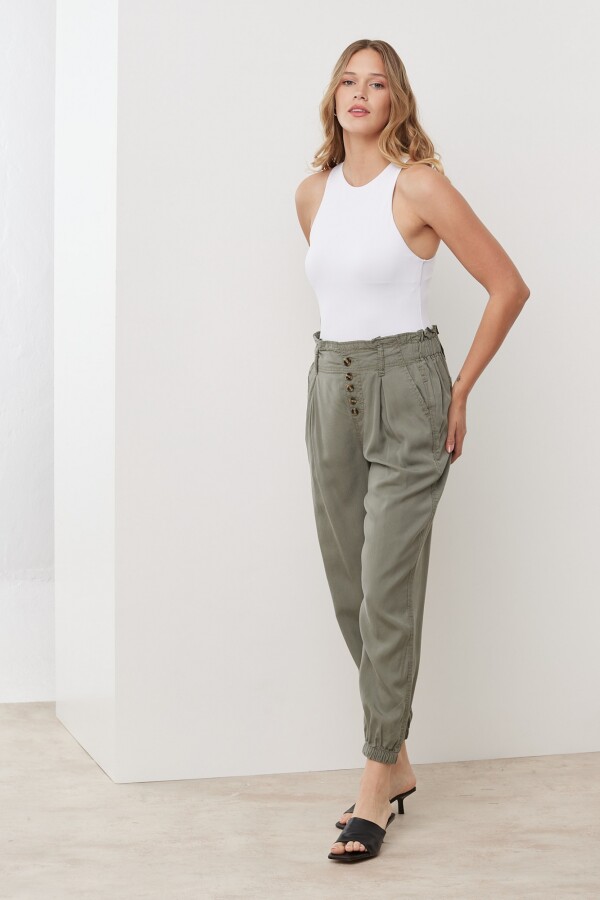 Jogger Botones OLIVA