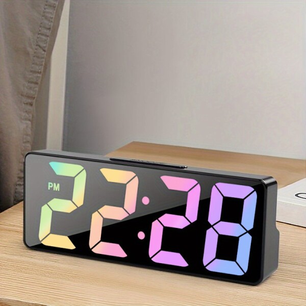 Reloj Despertador Digital Led Temperatura Usb Pilas Alarma Color Variante Negro