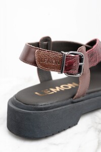 Sandalia Cuero Combinada Bordeaux
