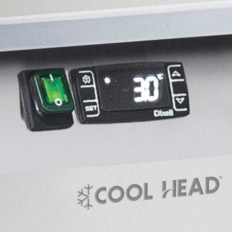 Mostrador refrigerado 3 puertas sin respaldo - Coolhead QR 3100 Mostrador refrigerado 3 puertas sin respaldo - Coolhead QR 3100