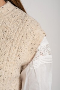 Chaleco Texturado Bouttonne Beige Melange