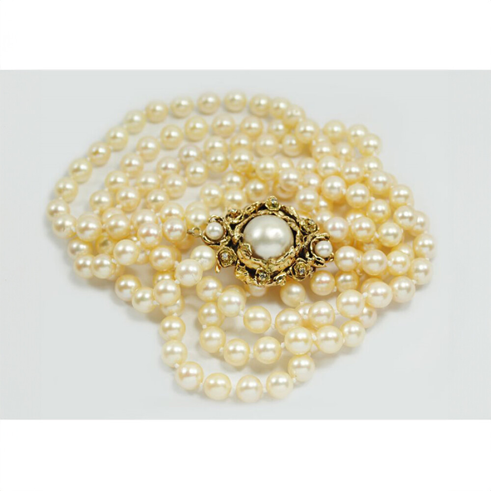Collar tres hilos, perlas de cultivo 7.50 A 8 Mm, con broche de oro rosado 14K, 48 Cm Collar tres hilos, perlas de cultivo 7.50 A 8 Mm, con broche de oro rosado 14K, 48 Cm