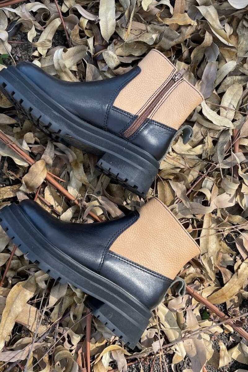 Bota Carrara Negro y Beige