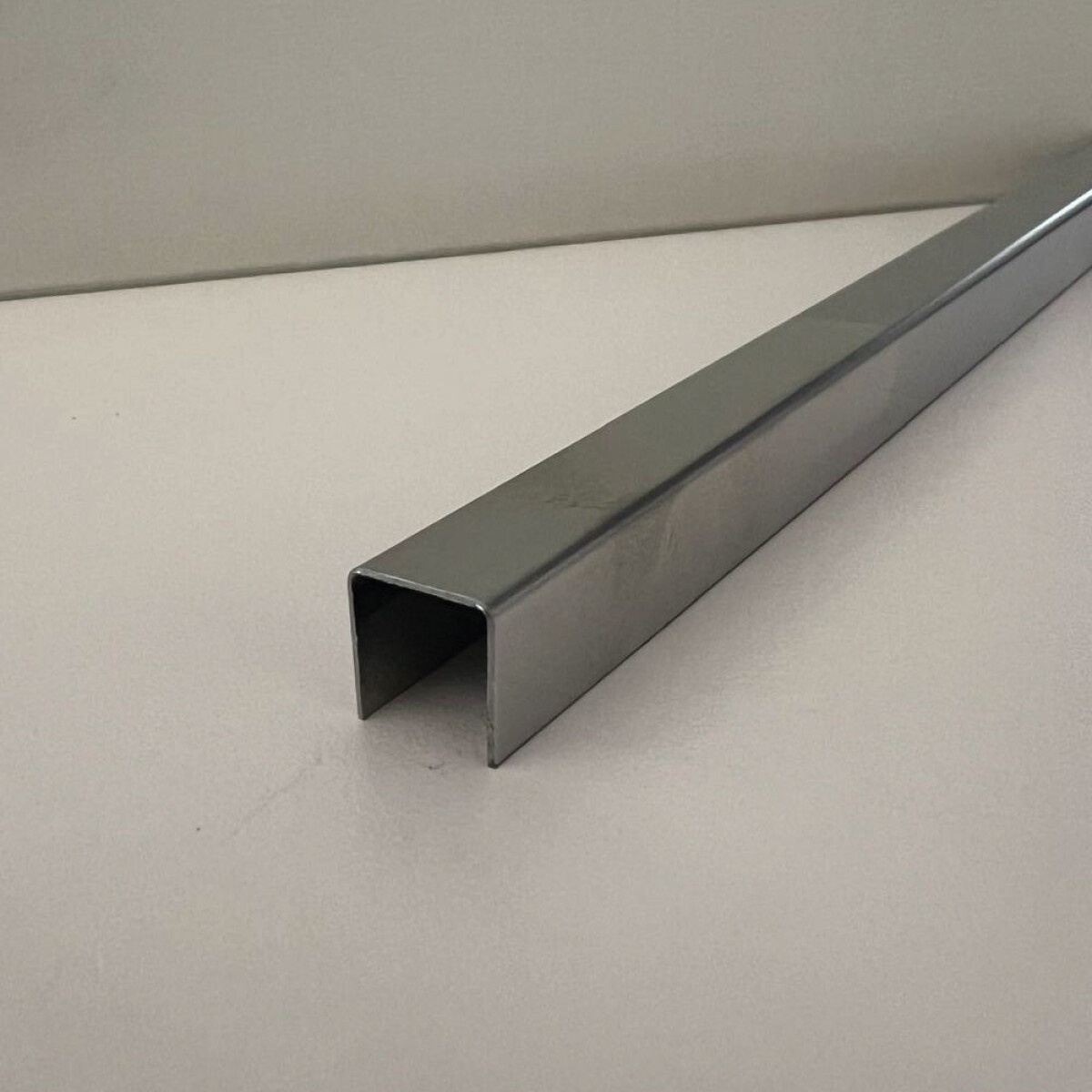 Listello Royal de Acero Inoxidable Mate 10 mm 