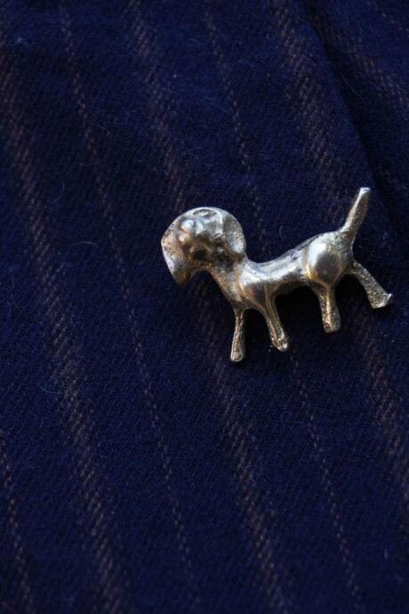 Doggie Pin Dorado