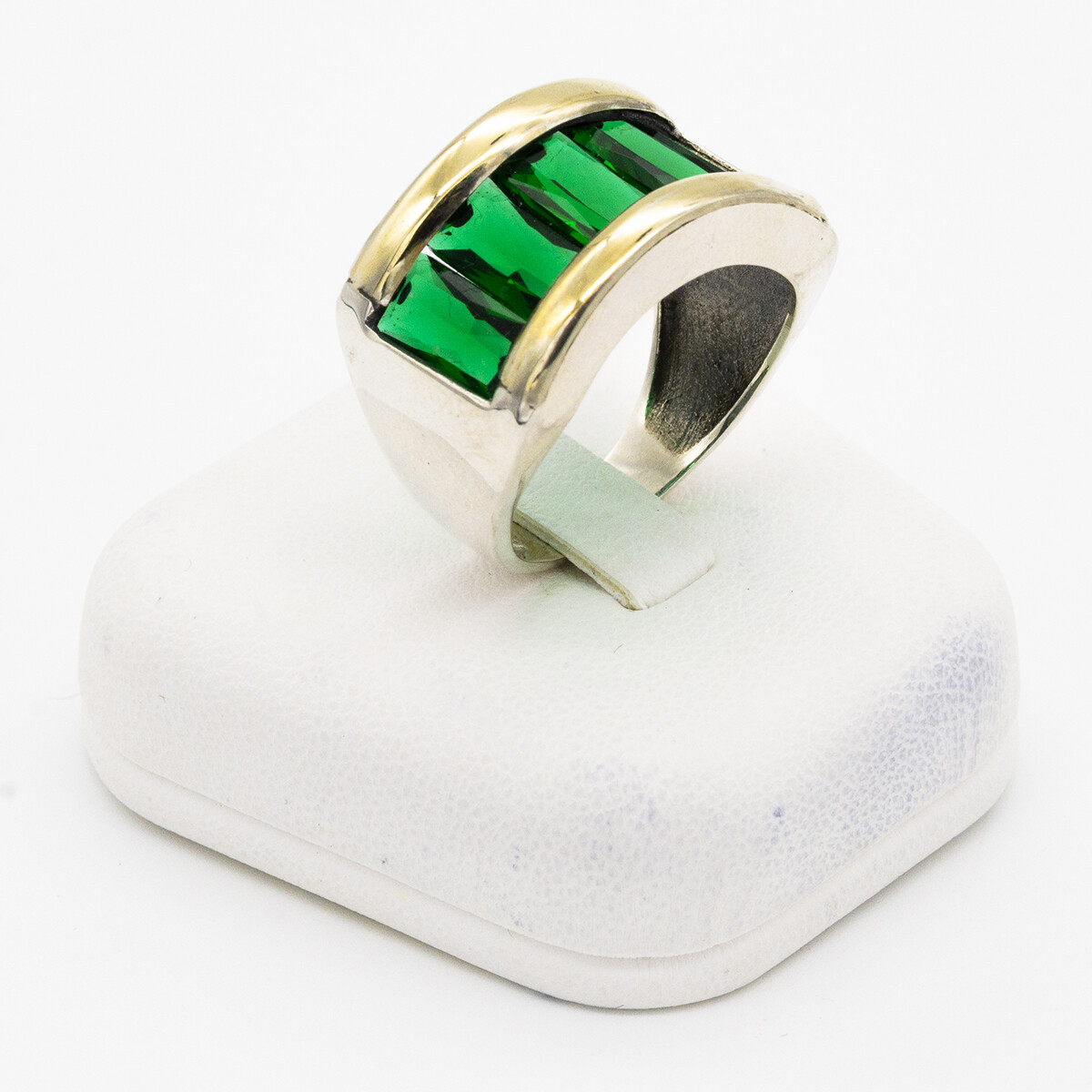 Anillo de plata 925, double en oro 18 ktes y cironias. 