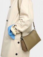 Bolso Bandolera Con Textura Efecto Piel caqui