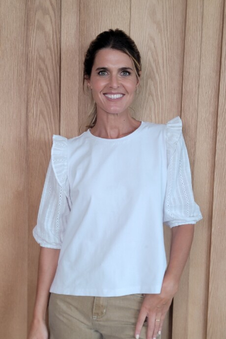 Remera Paloma Blanco con broderie