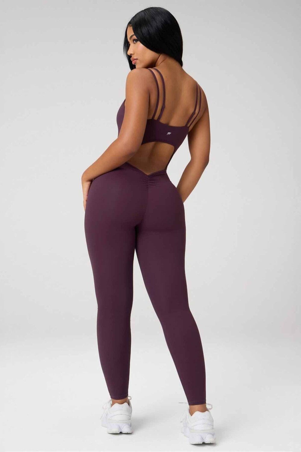 Enterizo Booty Scrunch PureLuxe V-Back Mujer Oxblood