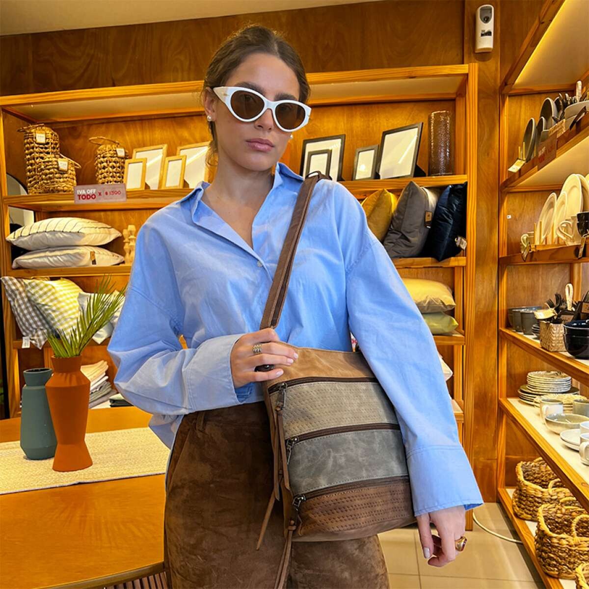 Bandolera Budapest - Suela , Arena, Plomo Y Tabaco 