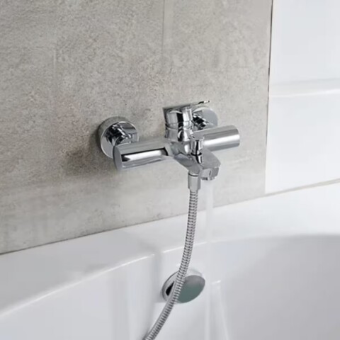 Grifería de ducha Monocomando exterior con transferencia ZOE cromado Grifería De Ducha Monocomando Exterior Con Transferencia Zoe Cromado