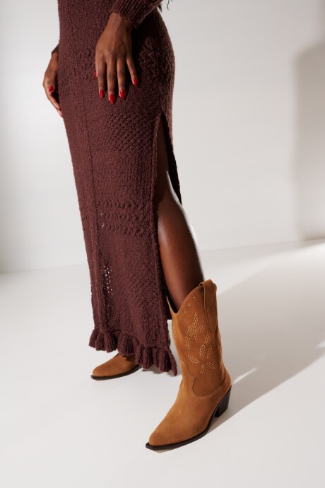 Bota de gamuza Eva Caramelo